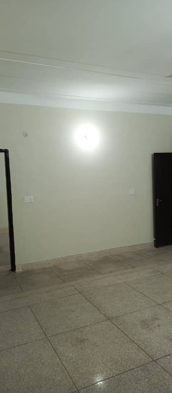 15MARLA UPPER PORTION FOR RENT IN ALLAMA IQBAL TOWN 12