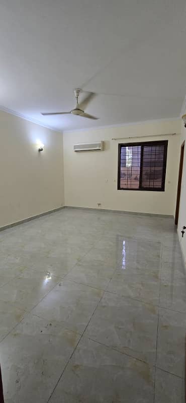 1 Kanal House Commercial Use For Rent In Gulberg 3 1