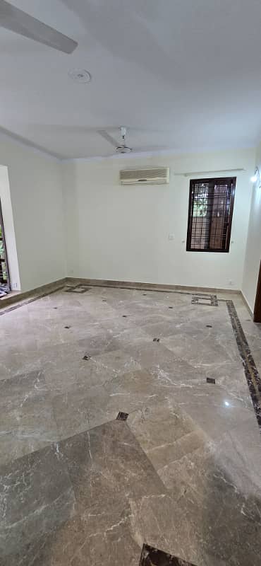 1 Kanal House Commercial Use For Rent In Gulberg 3 4