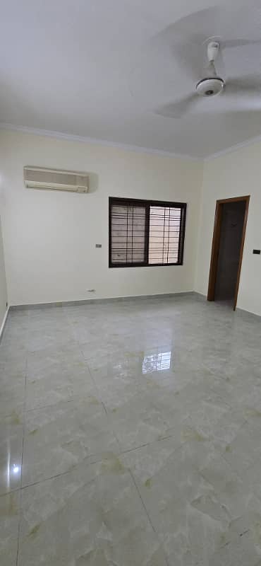 1 Kanal House Commercial Use For Rent In Gulberg 3 8