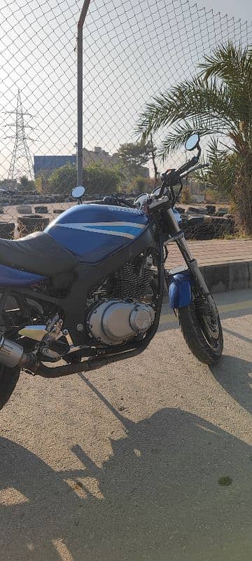 Suzuki Gs500 For Sale - A perfect Blend of Power & Style 1