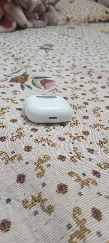 apple air pods pro 2 gen2 cop. y came from germany  price full n final 1