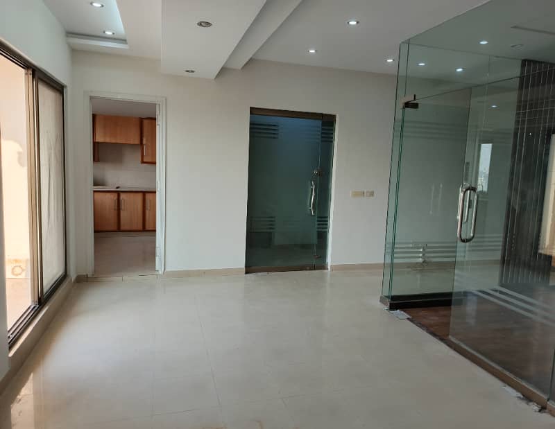 4 Marla 2nd Floor Office With Elevator For Rent In DHA Phase 6 Main Boulevard, Lahore. 7