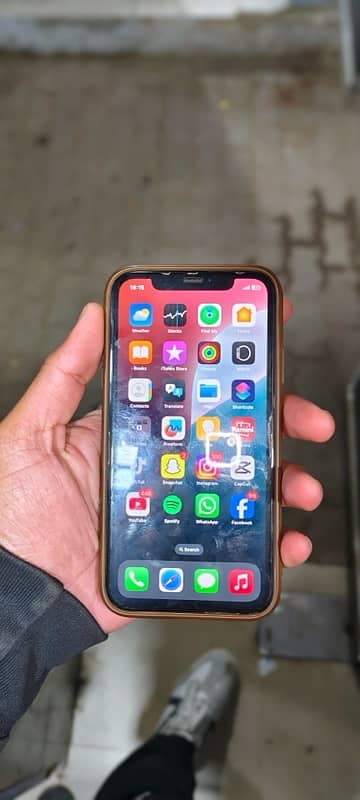 iPhone 11 pta approved 10/10 1