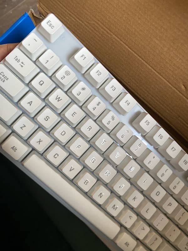 Computer Keyboard 0