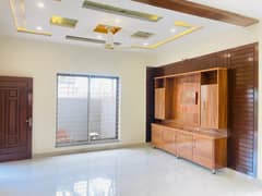 10 MARLA UPER PORTION FOR RENT IN BAHRIA TOWN LAHORE