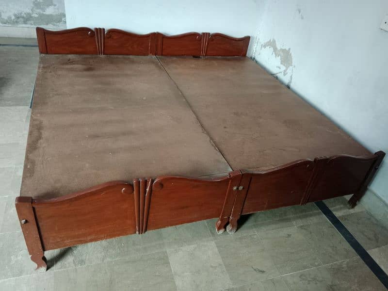 2 Single Beds With Dressing Table 2