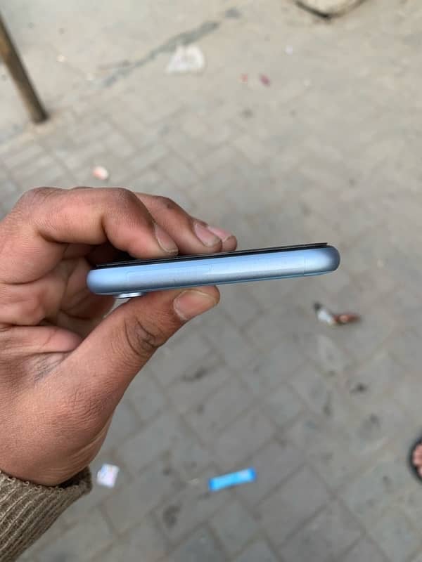 iphone xr pta approved 1