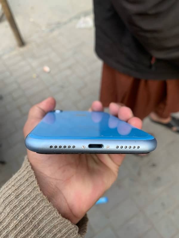 iphone xr pta approved 3