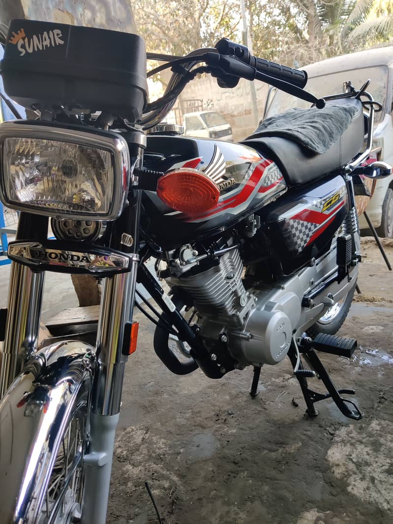 Honda CG 125 2024 5