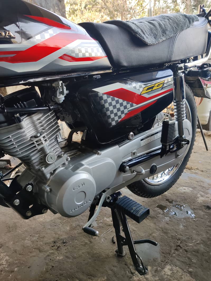 Honda CG 125 2024 8