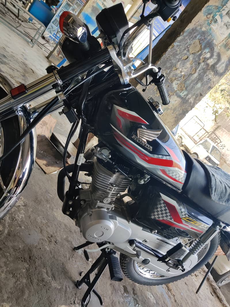 Honda CG 125 2024 9