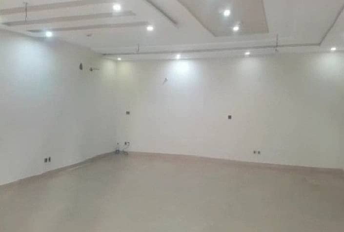 4 Marla 3rd Floor Office With Elevator For Rent In DHA Phase 5,Block CCA, Lahore. 2