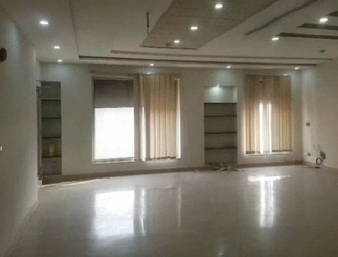 4 Marla 3rd Floor Office With Elevator For Rent In DHA Phase 5,Block CCA, Lahore. 5