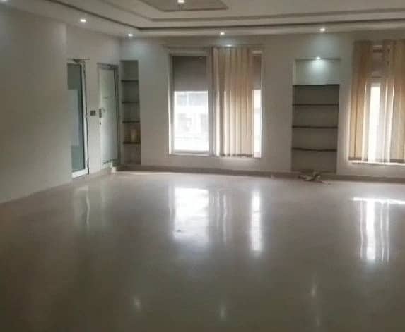 4 Marla 3rd Floor Office With Elevator For Rent In DHA Phase 5,Block CCA, Lahore. 6