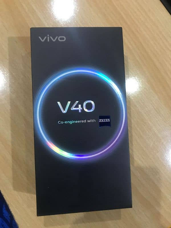 Vivo V40 Model V2348 0