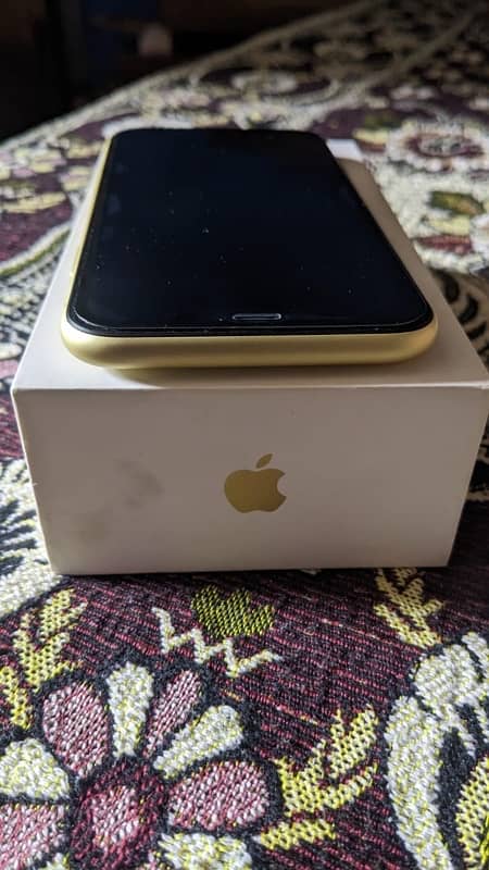 iPhone 11 64 gb 4