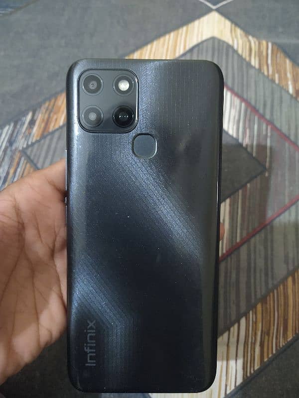 Infinix Smart 6 & Moto g style 6