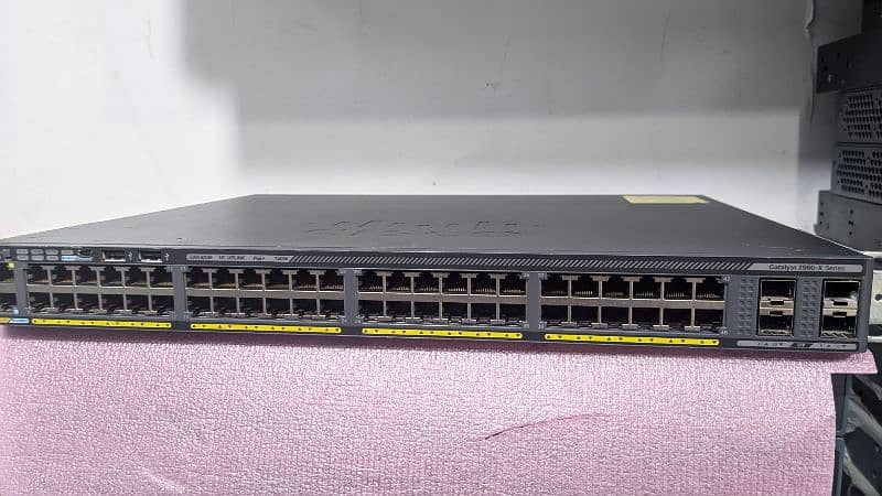 2960x series Gigi 48port switch 0