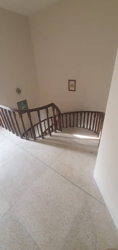 KANAL RENOVATED WELL MAINTAINED FIRST FLOOR NEAR TO GHAZI ROAD 17