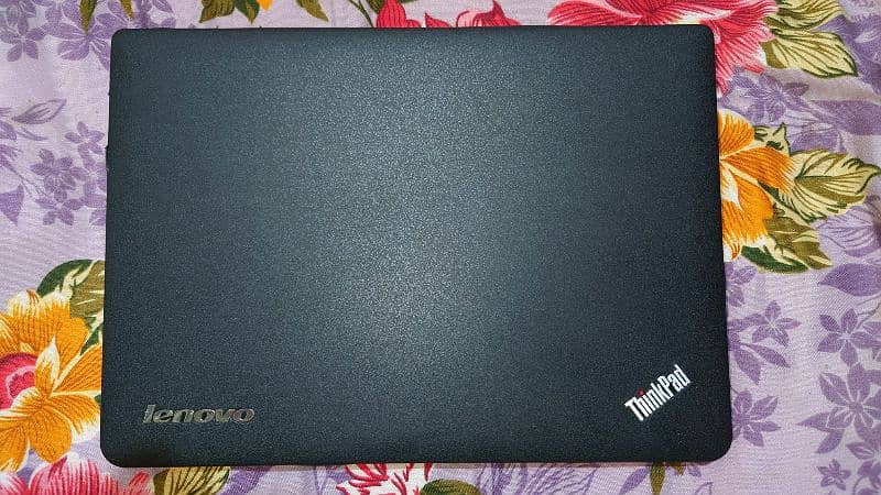 LENOVO LAPTOP 1