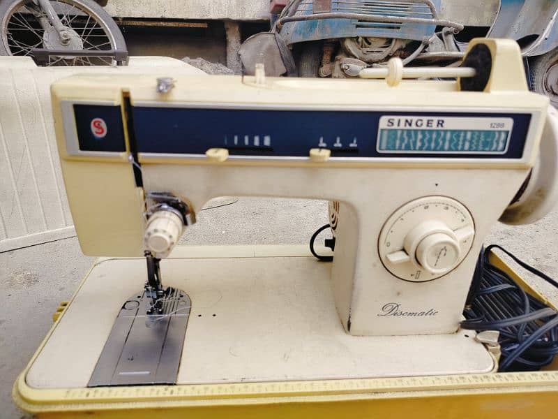 singer sewing machine 1