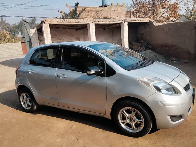 Toyota Vitz 2010 2