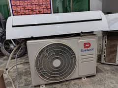 DAWLANCE 1.5 ton DC  inverter heat and cooling good condition