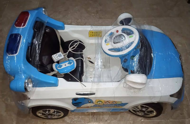 Kids Double Battery Rechargeable Car 2