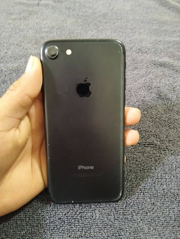 iPhone 7 non pta 32 GB battery health 86 urgent sale 1