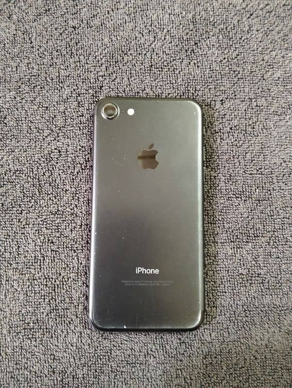 iPhone 7 non pta 32 GB battery health 86 urgent sale 6