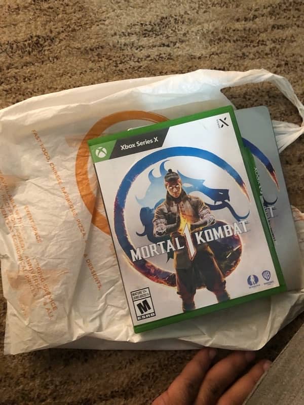 MORTAL KOMBAT 1 XBOX series X 4