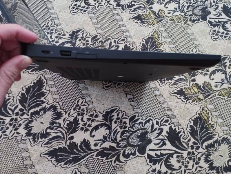 Dell latitude E5580 for sale ( urgent ) 5