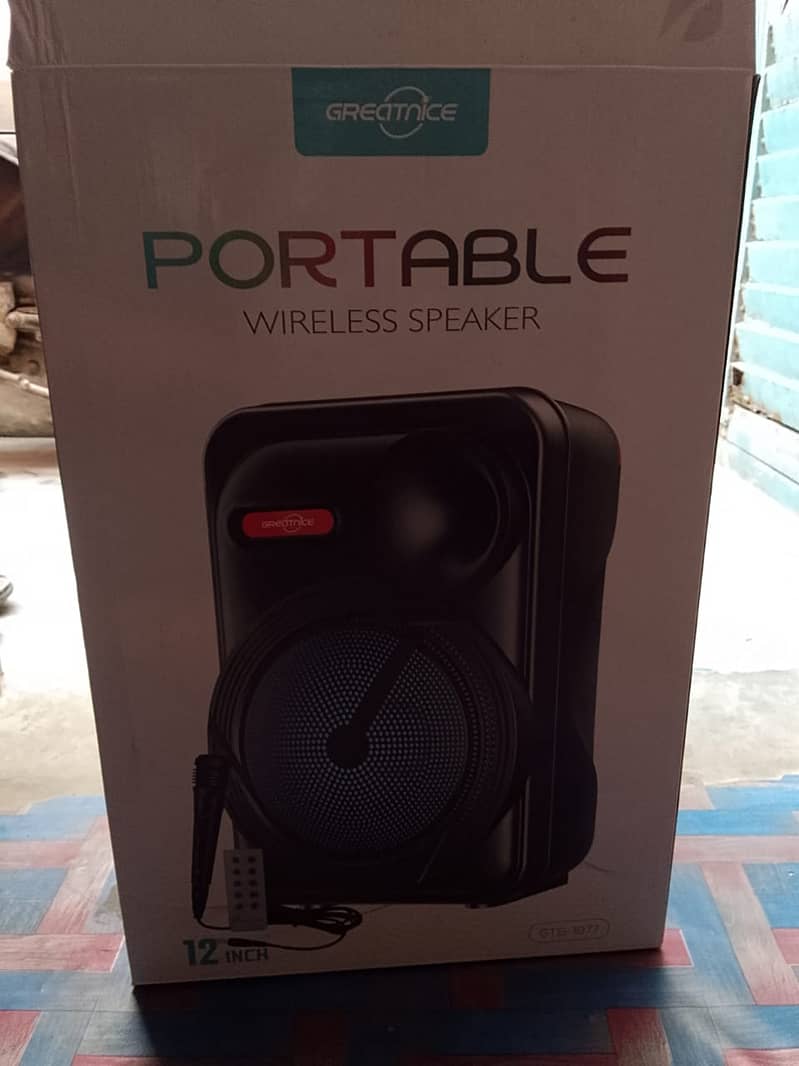 bluetooth charging speaker 12 inch portable just 1 week used 5