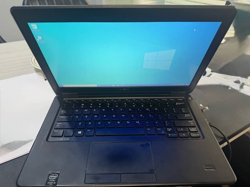 DELL LATITUDE E7250 0