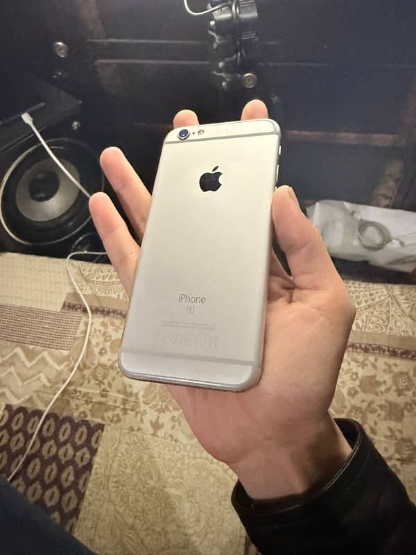 iPhone 6s 16Gb Non PTA 1