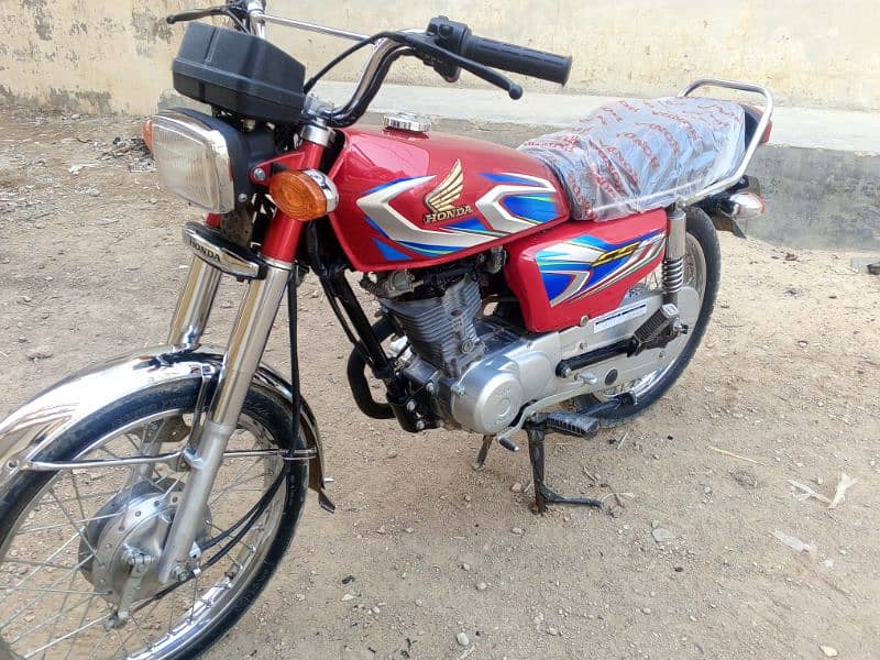 Honda 125. bikul NEW condition 4