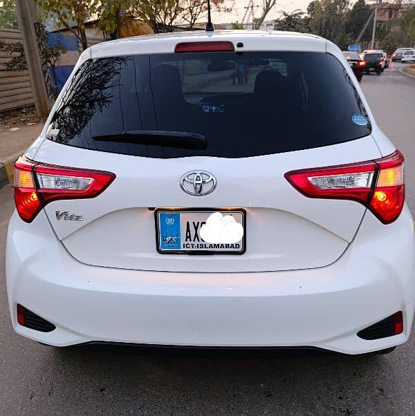 Toyota Vitz 2018 1