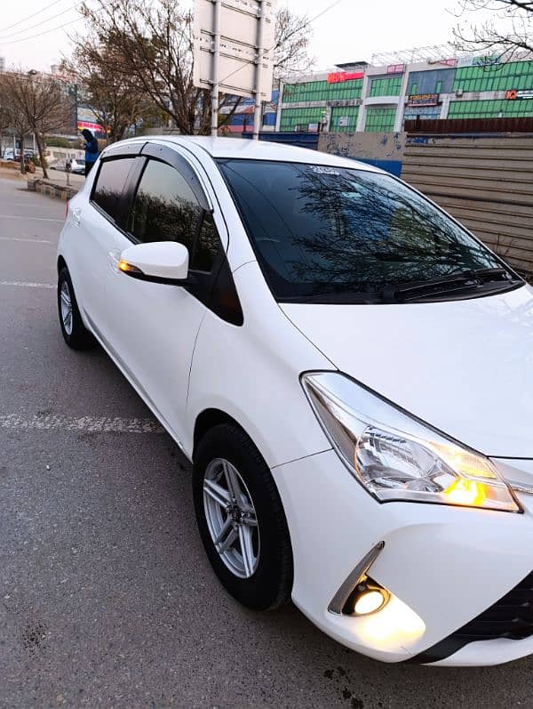 Toyota Vitz 2018 3