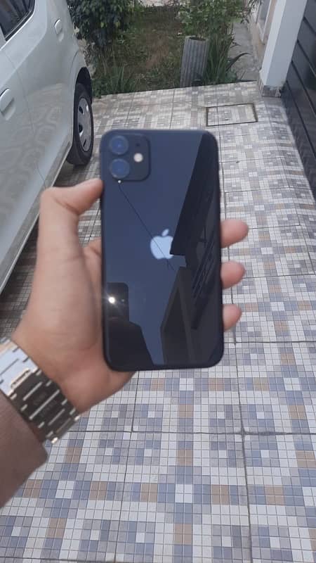 iPhone 11 64 gb black colour 8