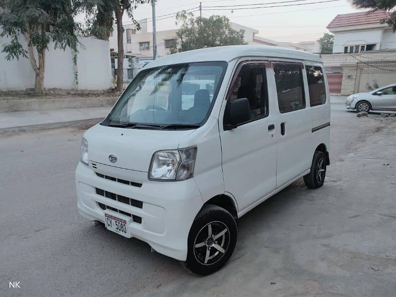 Daihatsu Hijet 2015 1