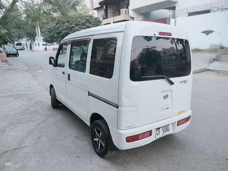 Daihatsu Hijet 2015 8