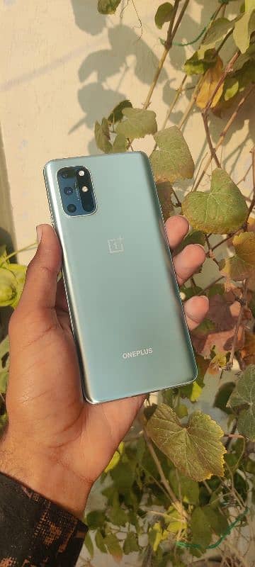 OnePlus 8t 1