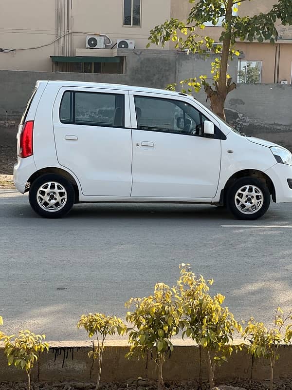 Suzuki Wagon R 2018 14