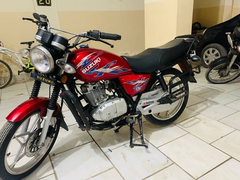 Suzuki Gs 150se 2