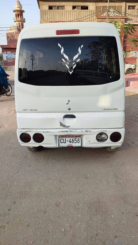 Mitsubishi Minicab Model 2009 Registration 2013 5