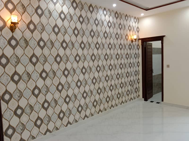 10 Marla house for sale in Gulshan e Lahore 12