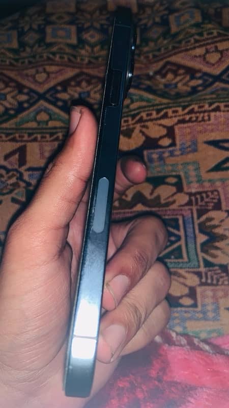 I phone 13 pro max 128gb non pta Jv 5