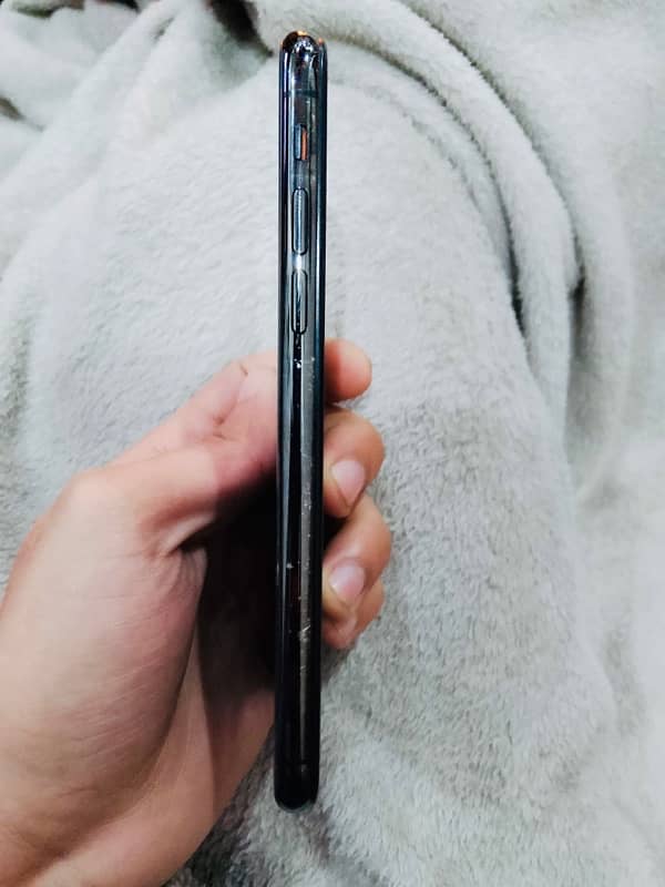 iPhone X non PTA 64 GB 2