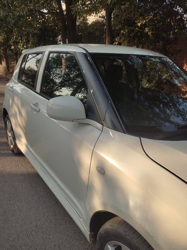 Suzuki Swift 2016 White 2